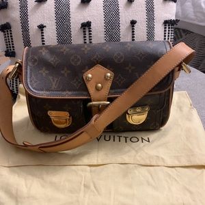 😍❤️ AUTHENTIC LOUIS VUITTON MONOGRAM HUDSON PM